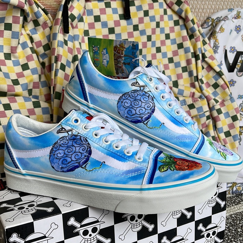 Vans WMNS Old Skool
One Piece Devil Fruit True
VN0007NT7WM
Sneakers - Picture 7 of 16